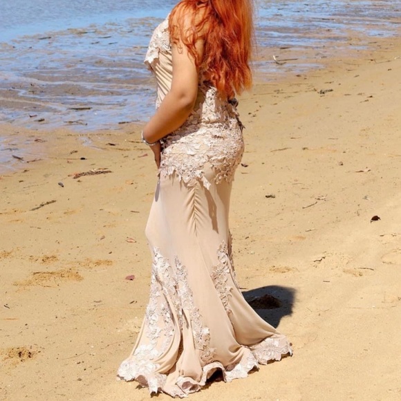 Dress - Picture 2 of 2